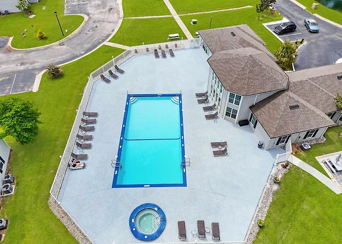 Coastal Retreat - For 6 Apartment Gulf Shores