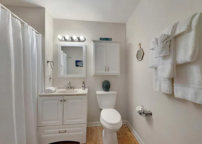 Coastal Retreat - For 6 Gulf Shores