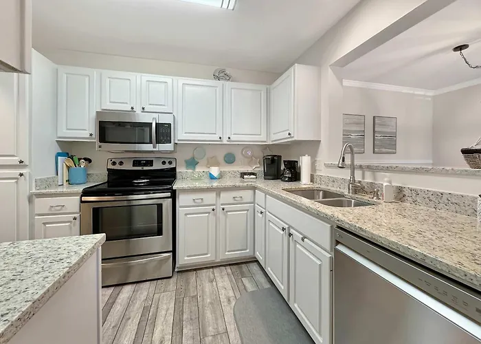 Coastal Retreat - For 6