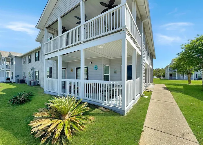 Coastal Retreat - For 6 Apartment *